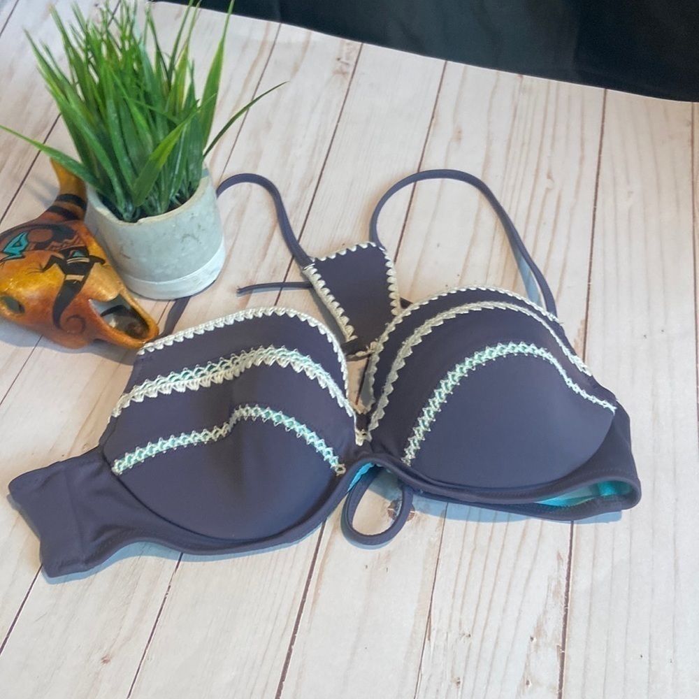 Shade Shop Navy & White T Back Bikini Top​